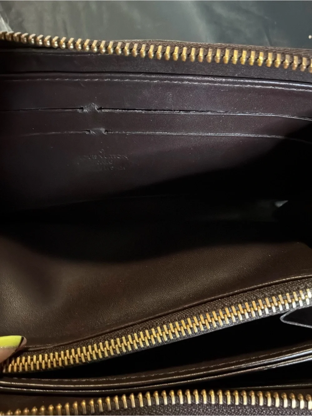 Louis Vuitton elegant louis
